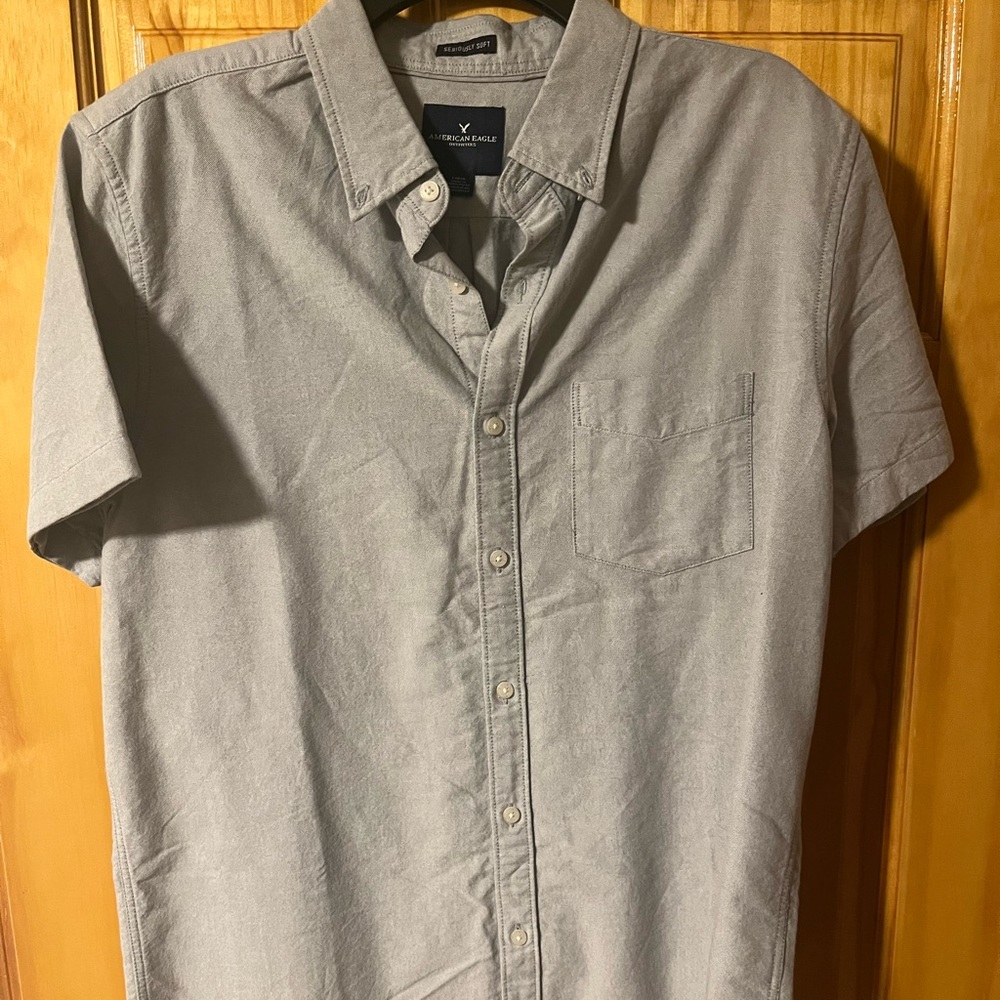 Grey American Eagle Short Sleeve Button Down - Men’s Large - New - Never Worn